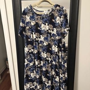 Lularoe Carly 2XL